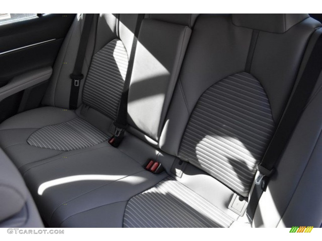 2018 Camry SE - Celestial Silver Metallic / Black photo #7