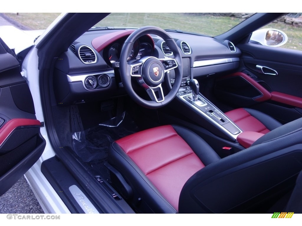 Black/Bordeaux Red Interior 2017 Porsche 718 Boxster Standard 718 Boxster Model Photo #124616197