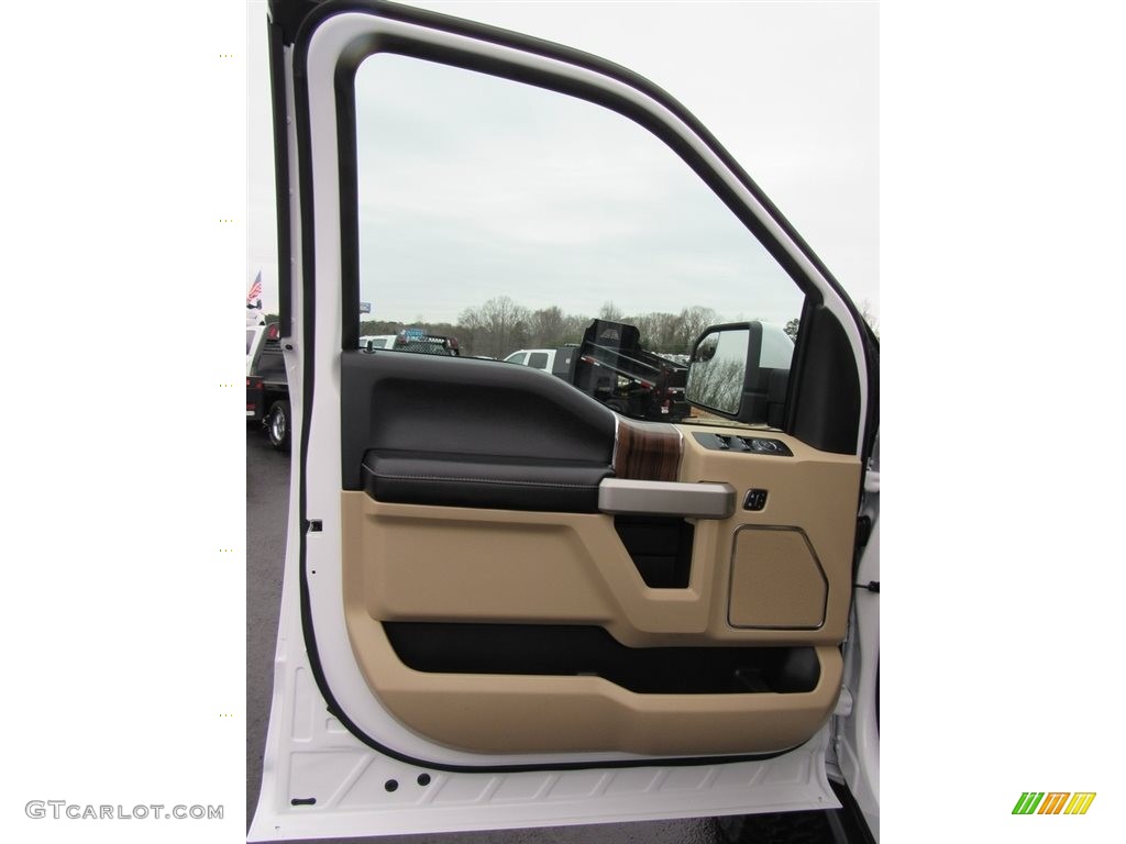 2017 F150 Lariat SuperCrew 4X4 - Oxford White / Light Camel photo #13