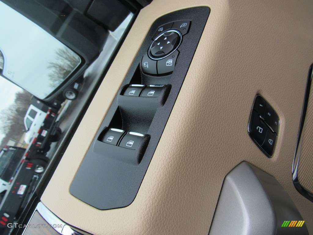 2017 F150 Lariat SuperCrew 4X4 - Oxford White / Light Camel photo #14