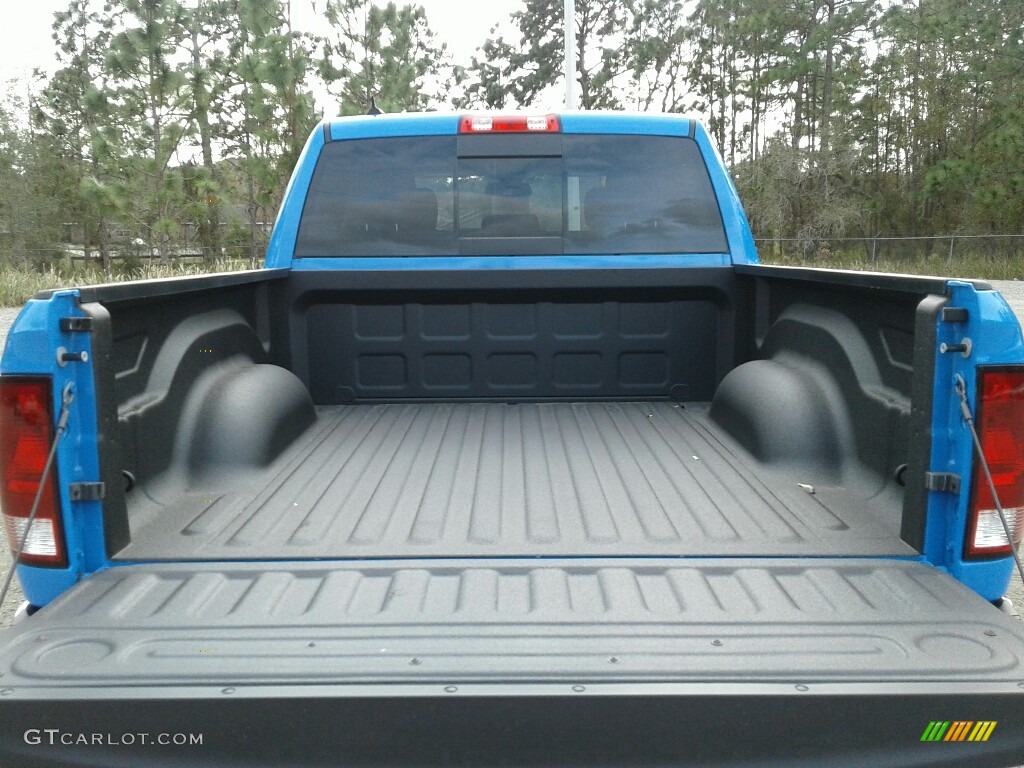 2018 1500 Big Horn Crew Cab 4x4 - Holland Blue / Black/Diesel Gray photo #19
