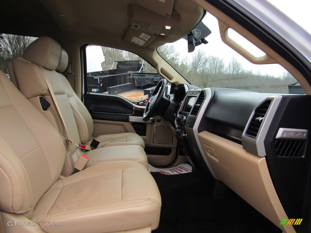 2017 F150 Lariat SuperCrew 4X4 - Oxford White / Light Camel photo #26
