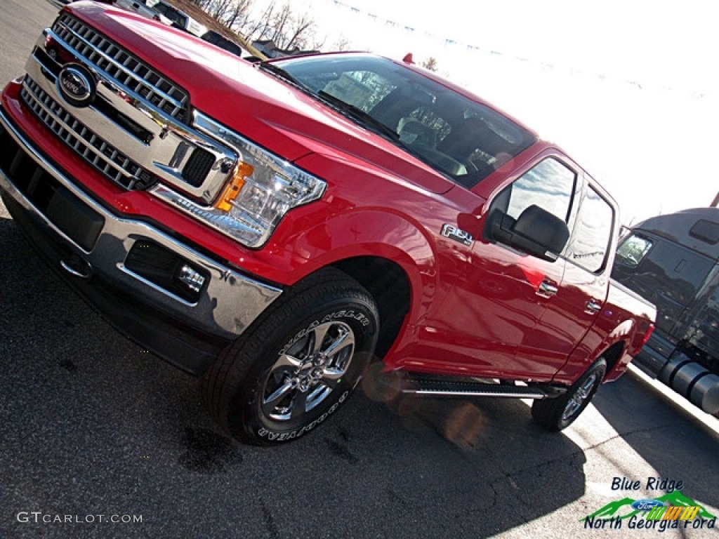 2018 F150 XLT SuperCrew 4x4 - Race Red / Earth Gray photo #31
