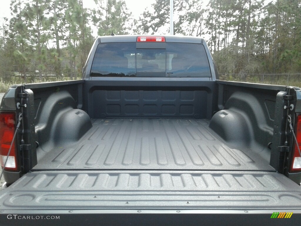 2018 1500 Big Horn Crew Cab - Granite Crystal Metallic / Black/Diesel Gray photo #19