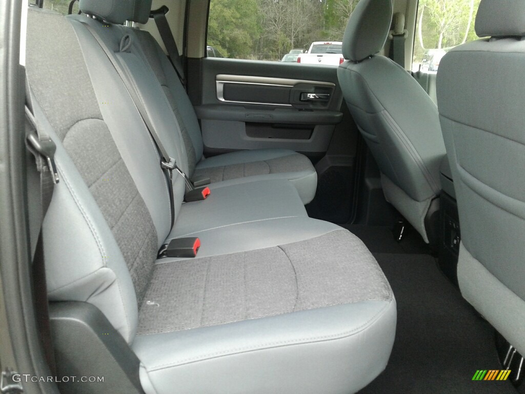 2018 1500 Big Horn Crew Cab 4x4 - Brilliant Black Crystal Pearl / Black/Diesel Gray photo #11