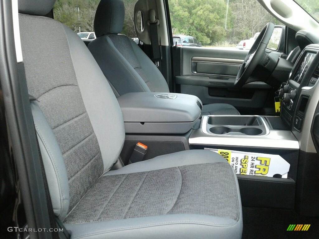 2018 1500 Big Horn Crew Cab 4x4 - Brilliant Black Crystal Pearl / Black/Diesel Gray photo #12