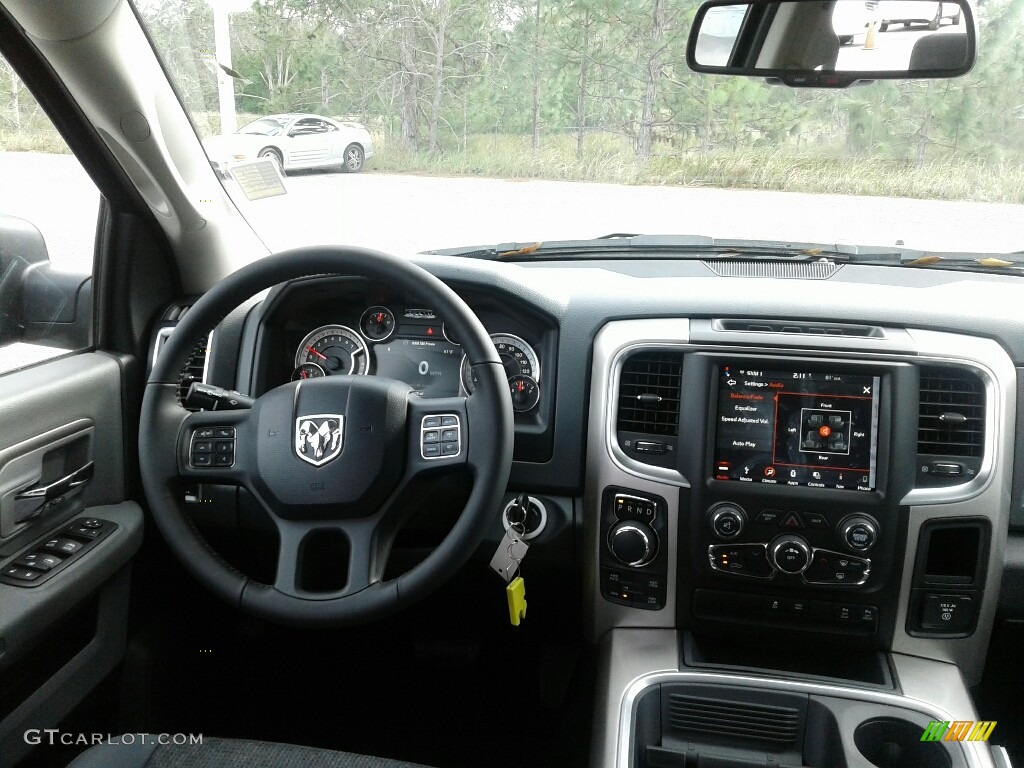 2018 1500 Big Horn Crew Cab 4x4 - Brilliant Black Crystal Pearl / Black/Diesel Gray photo #13