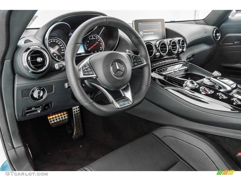2018 Mercedes-Benz AMG GT Roadster Black Dashboard Photo #124625311