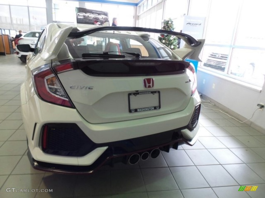 2018 Civic Type R - Championship White / Type R Red/Black Suede Effect photo #5