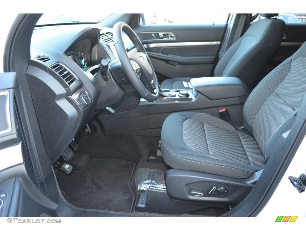 2018 Explorer XLT 4WD - Oxford White / Medium Stone photo #6