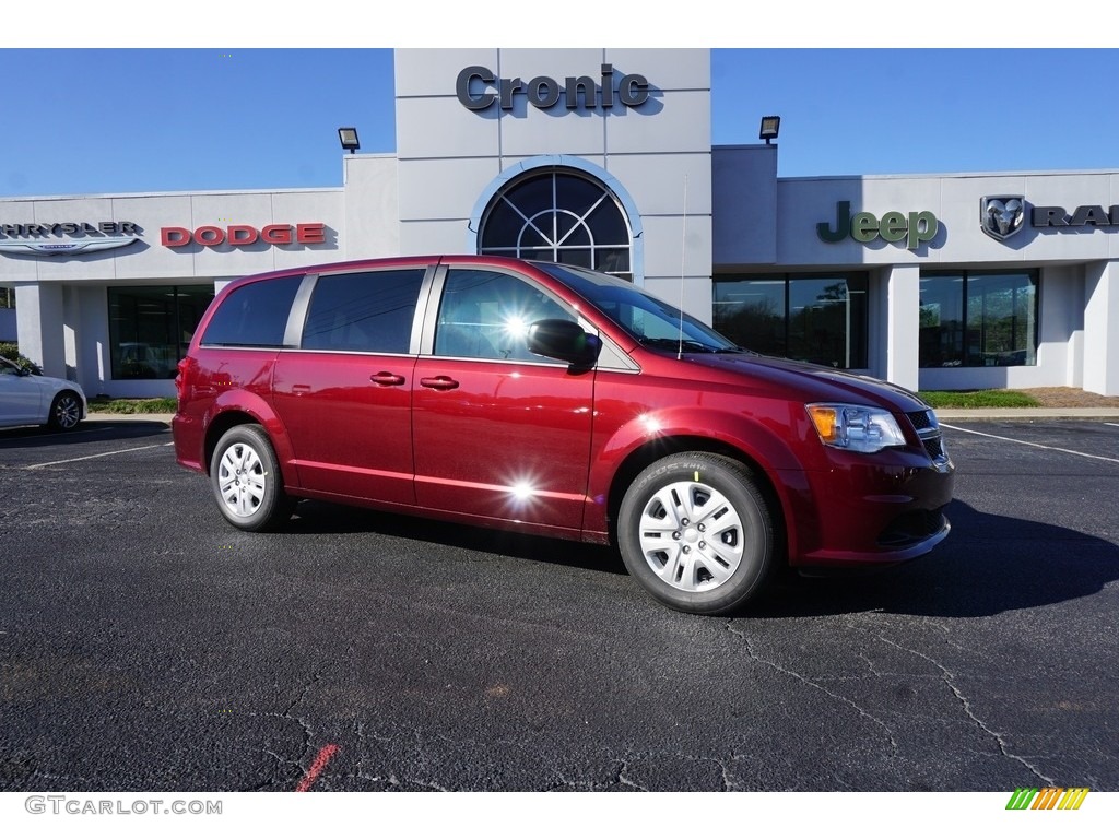 2018 Grand Caravan SE - Octane Red Pearl / Black/Light Graystone photo #1