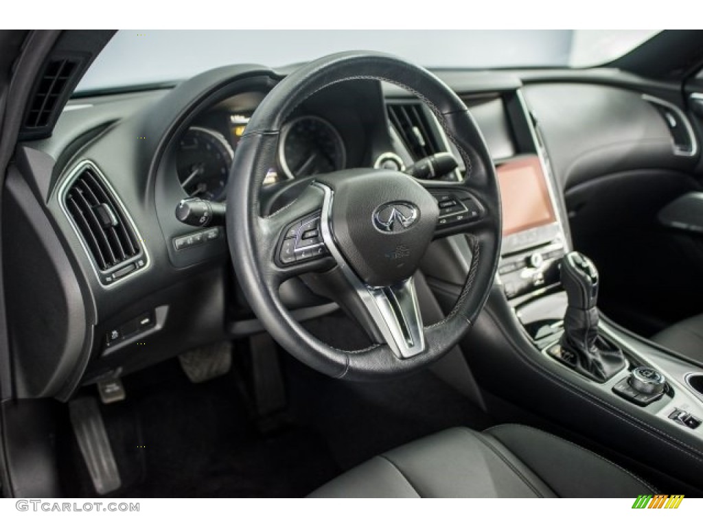 2017 Infiniti Q60 3.0t Premium Coupe Dashboard Photos