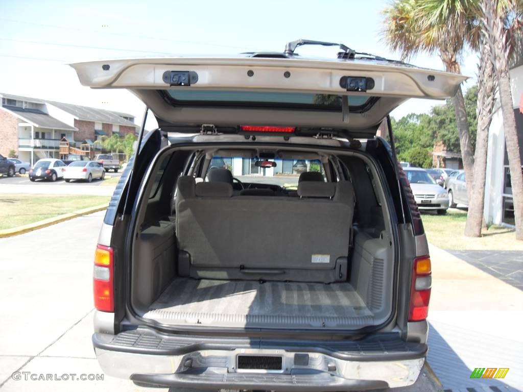 2003 Suburban 1500 LS - Light Pewter Metallic / Tan/Neutral photo #4