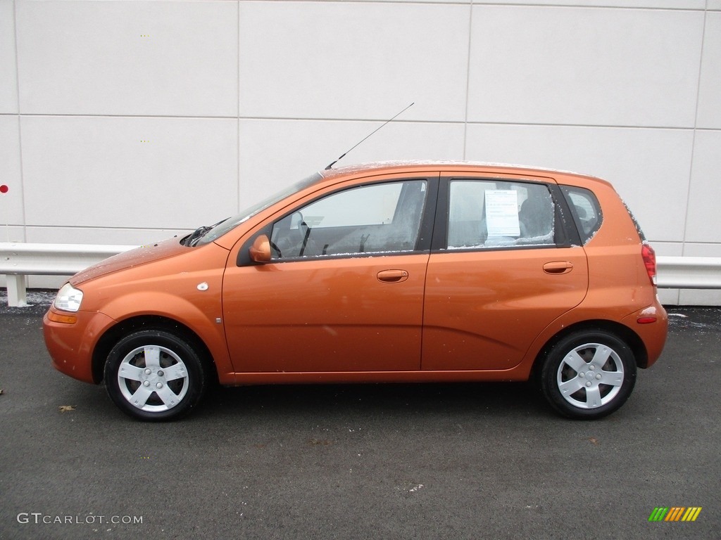 2007 Aveo 5 LS Hatchback - Spicy Orange / Charcoal Black photo #2
