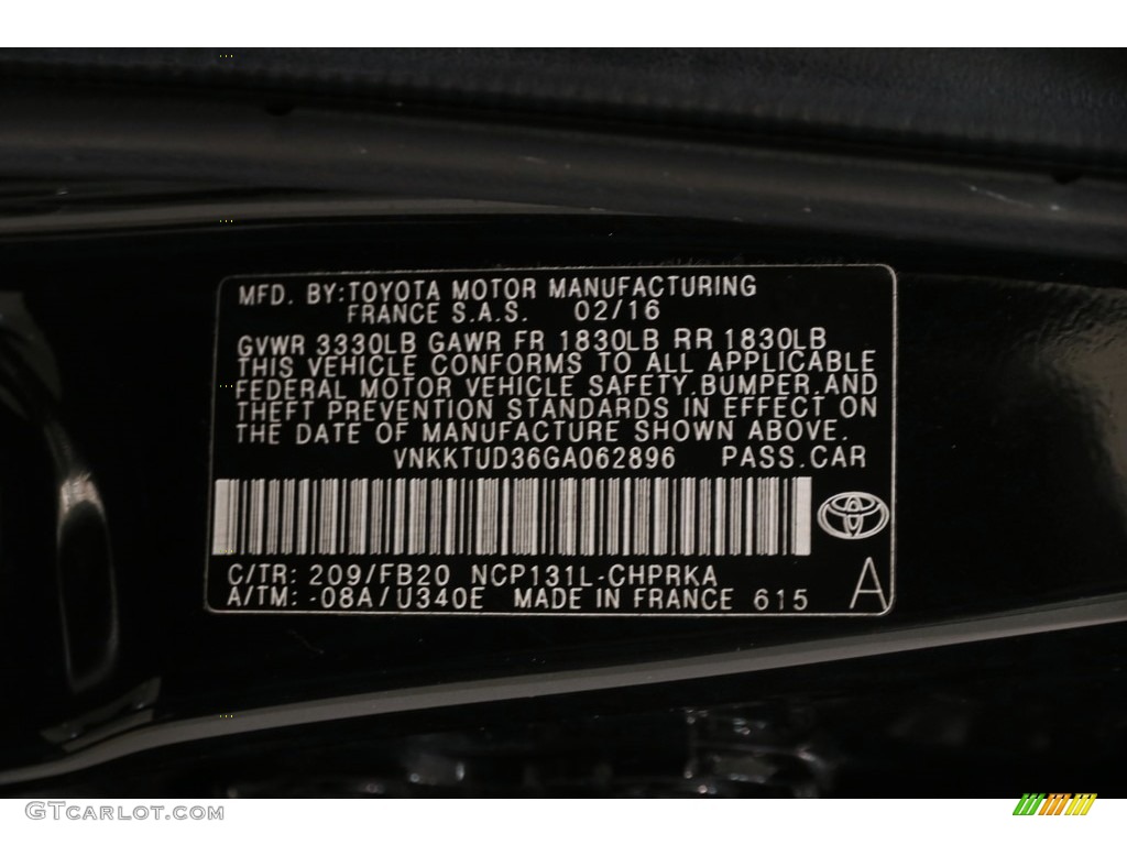 2016 Yaris 5-Door LE - Black Sand Pearl / Black photo #18