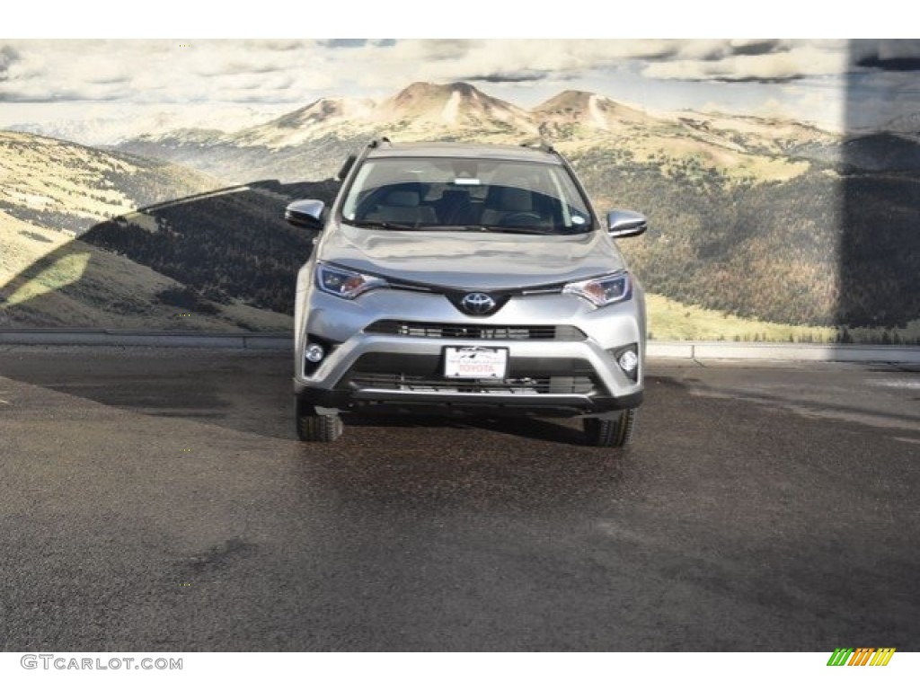 2018 RAV4 XLE AWD - Silver Sky Metallic / Black photo #2