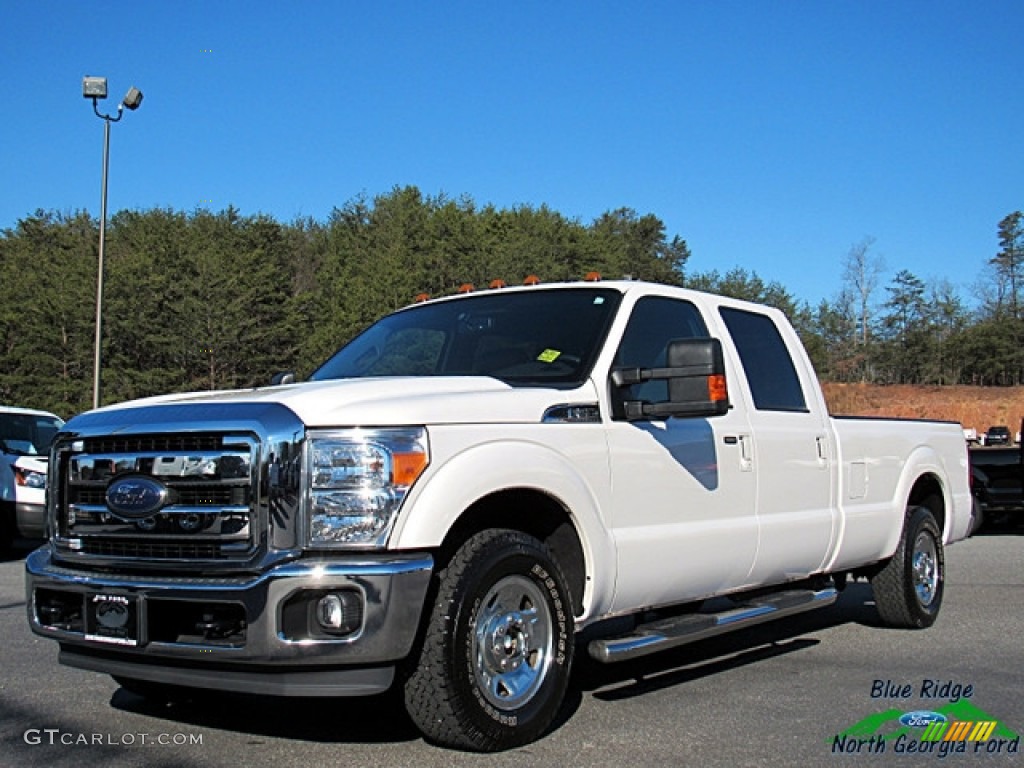 Oxford White Ford F250 Super Duty