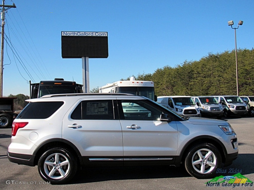 2018 Explorer XLT - Ingot Silver / Ebony Black photo #6