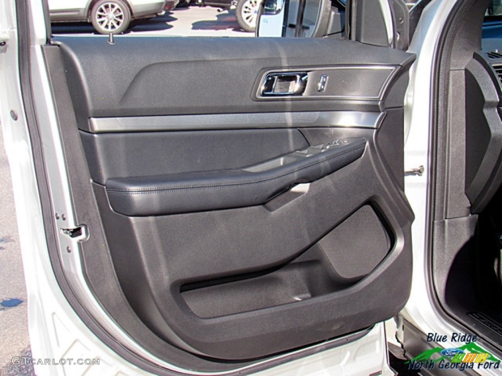 2018 Explorer XLT - Ingot Silver / Ebony Black photo #27