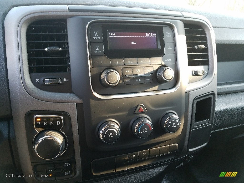 2018 1500 Tradesman Crew Cab 4x4 - Bright Silver Metallic / Black/Diesel Gray photo #10