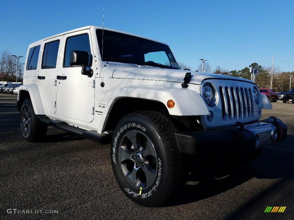 2018 Wrangler Unlimited Sahara 4x4 - Bright White / Black/Dark Saddle photo #1