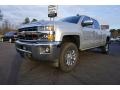 2018 Silver Ice Metallic Chevrolet Silverado 2500HD LT Crew Cab 4x4  photo #3