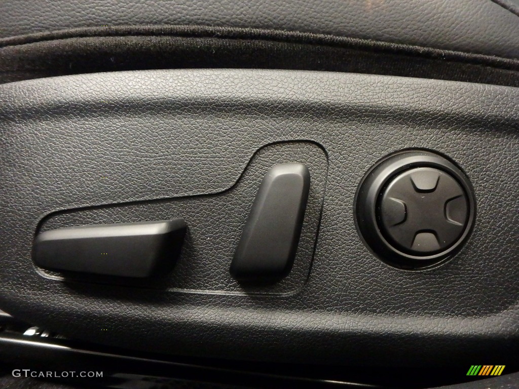 2018 Kia Stinger Premium AWD Controls Photo #124666948