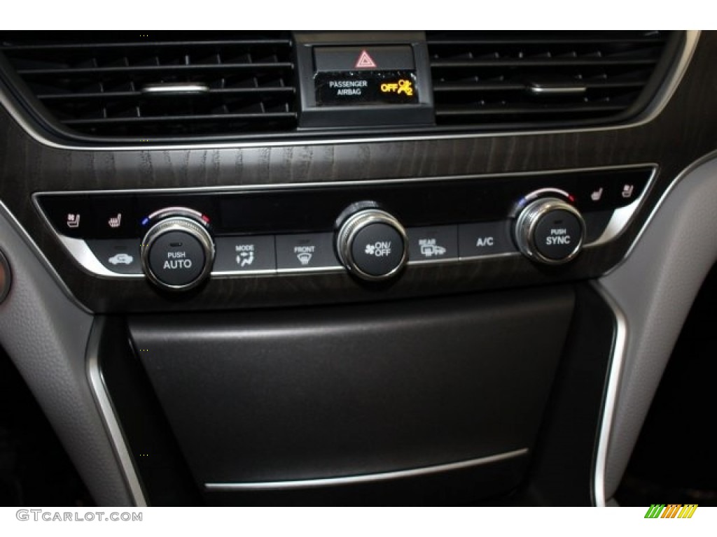 2018 Honda Accord Touring Sedan Controls Photos