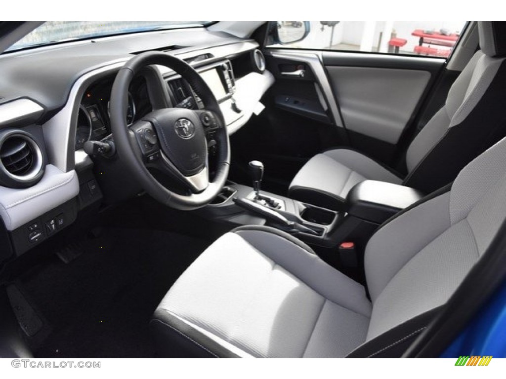2018 RAV4 XLE AWD - Electric Storm Blue / Ash photo #5