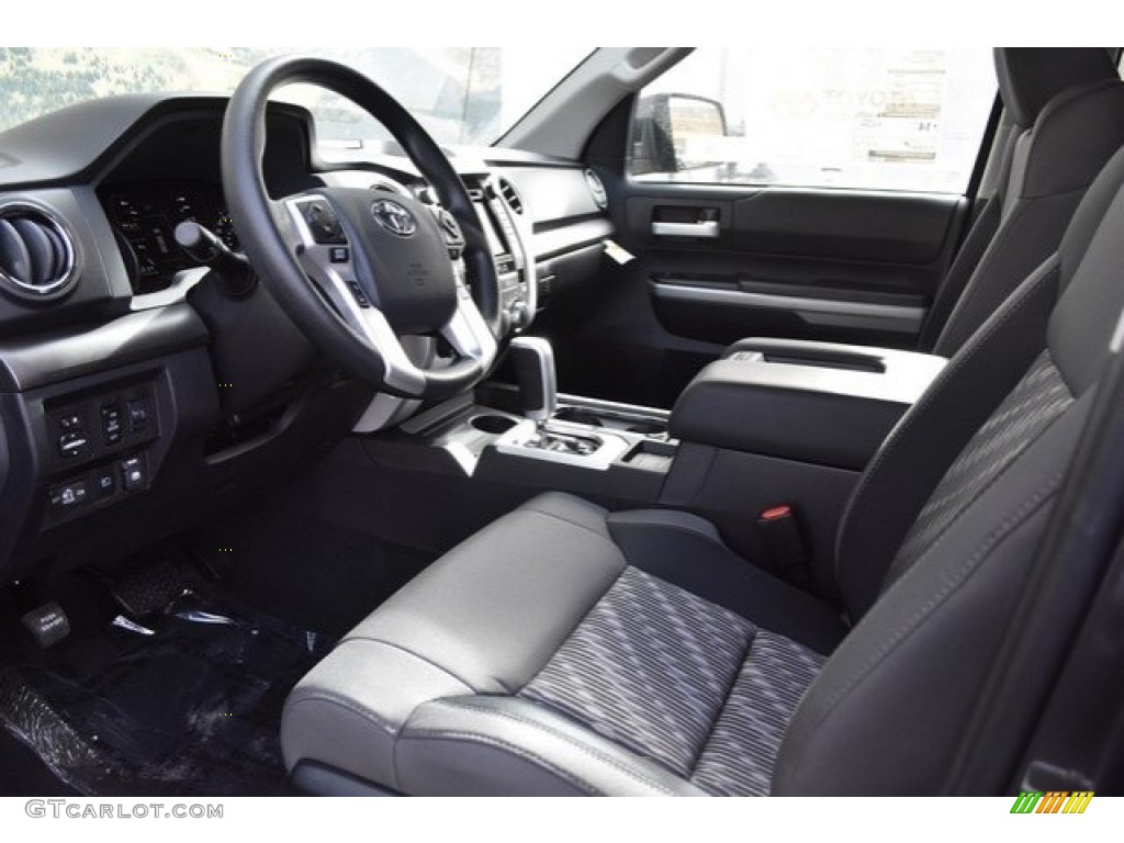 2018 Tundra SR5 CrewMax 4x4 - Magnetic Gray Metallic / Graphite photo #5