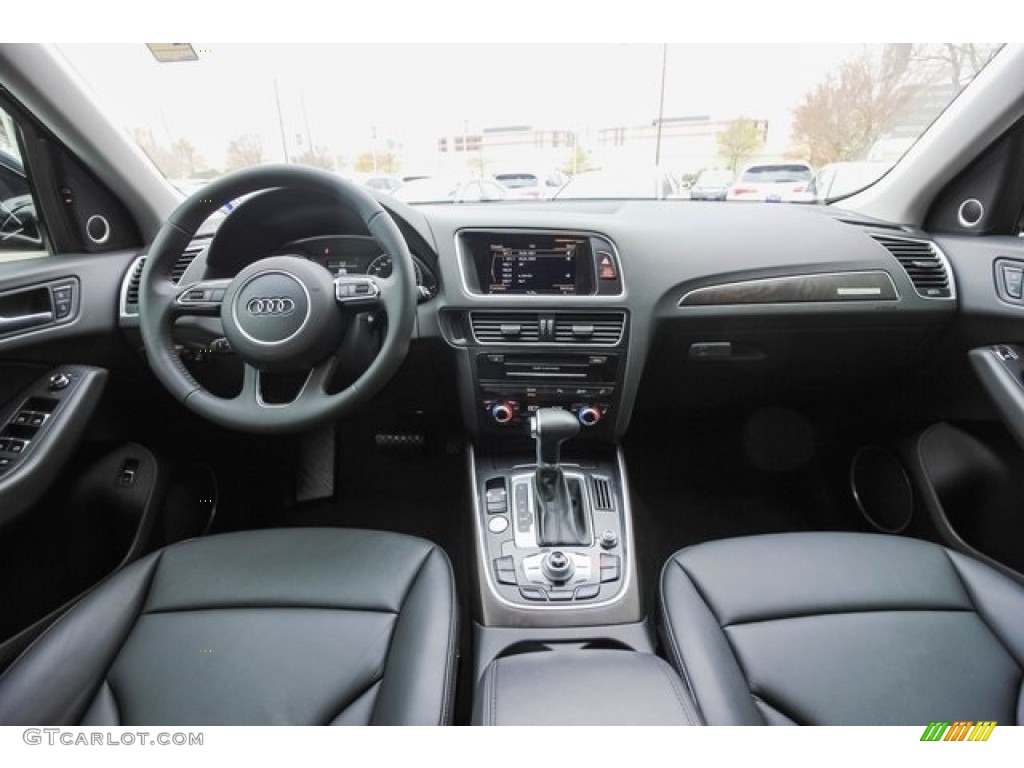 Black Interior 2017 Audi Q5 3.0 TFSI Premium Plus quattro Photo #124678195