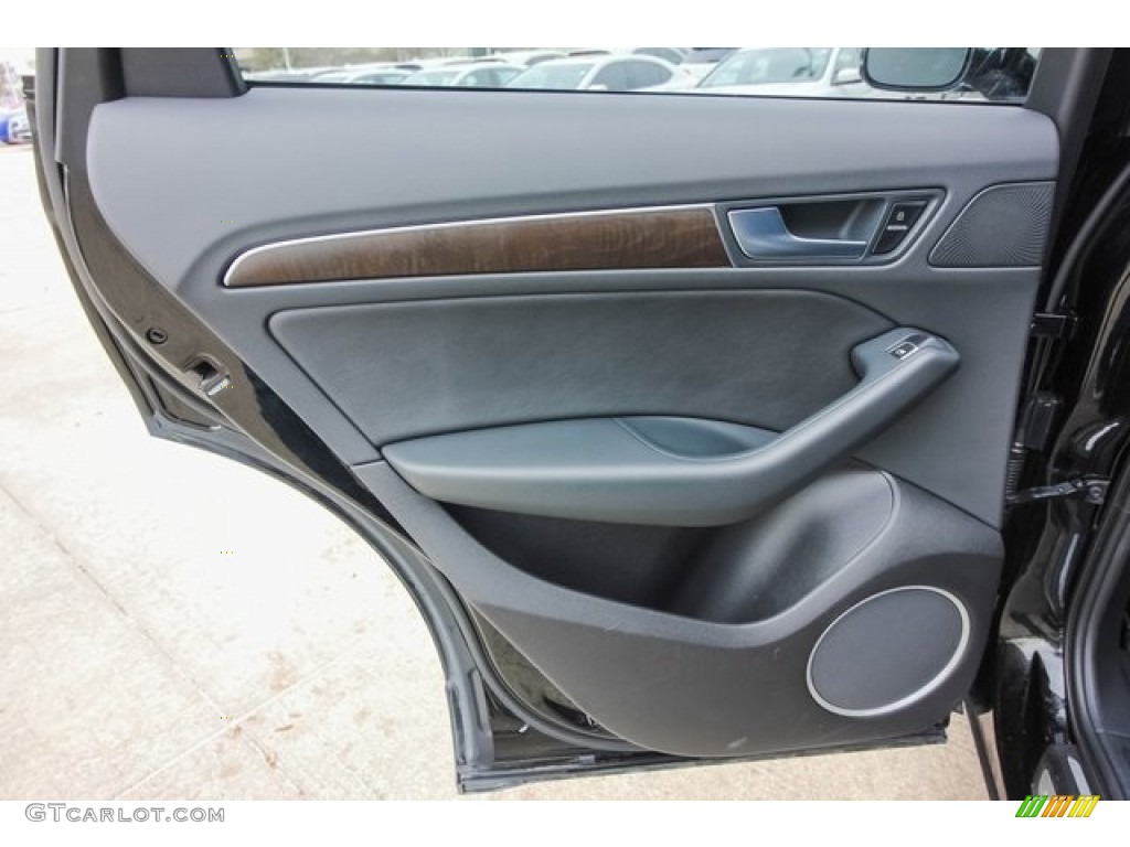 2017 Audi Q5 3.0 TFSI Premium Plus quattro Black Door Panel Photo #124678258
