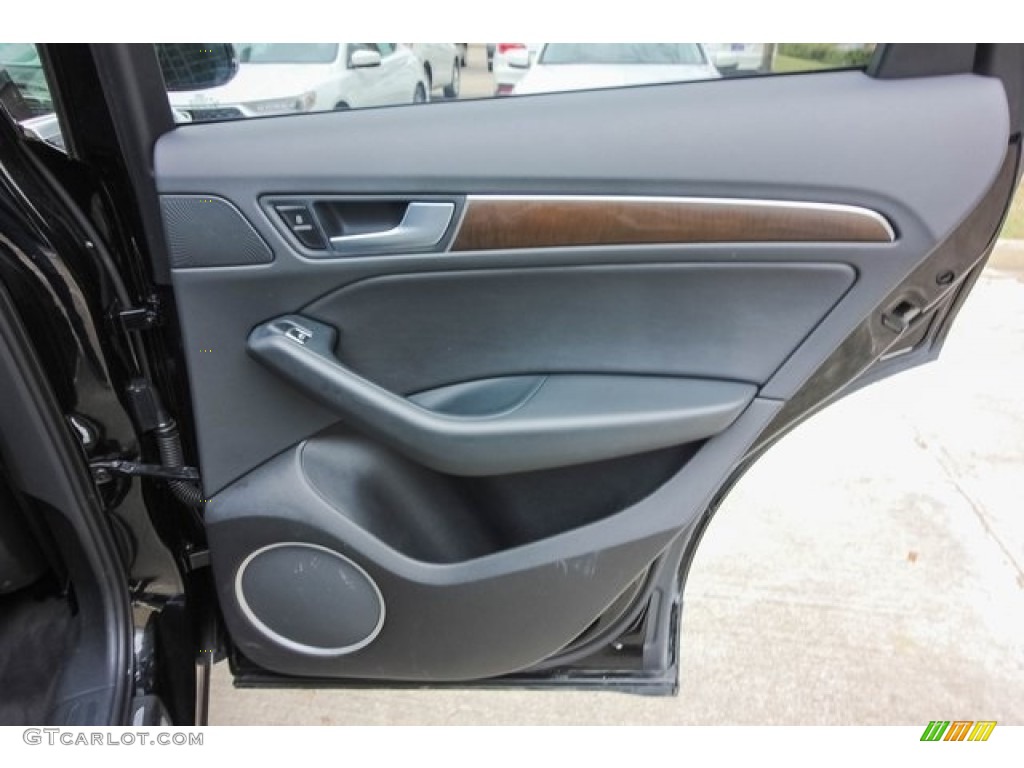2017 Audi Q5 3.0 TFSI Premium Plus quattro Black Door Panel Photo #124678279