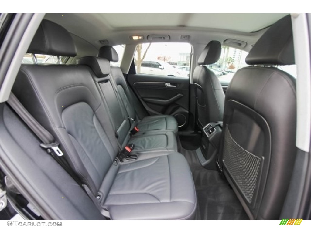 2017 Audi Q5 3.0 TFSI Premium Plus quattro Rear Seat Photo #124678285