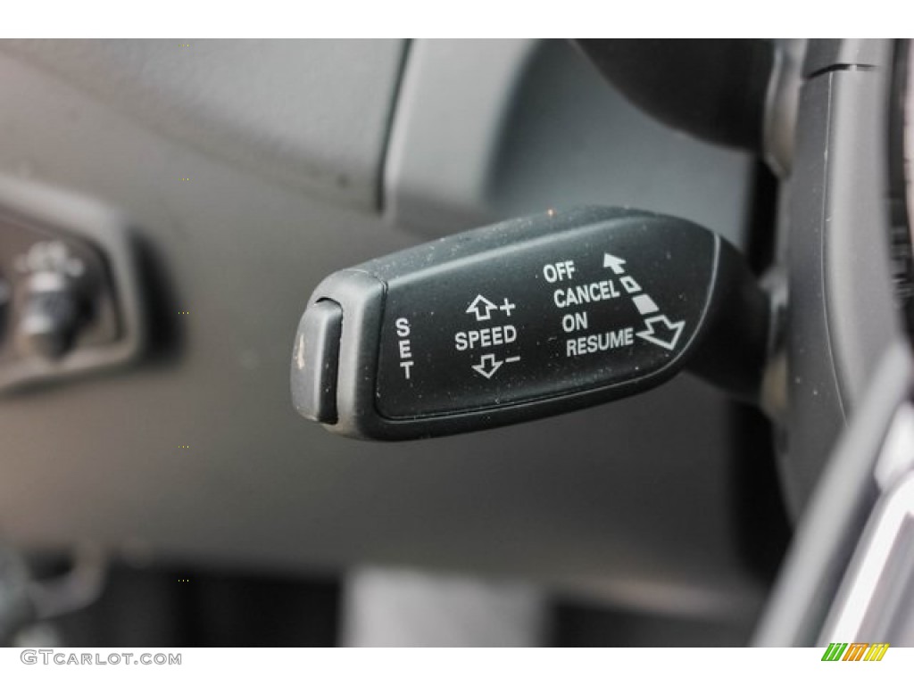2017 Audi Q5 3.0 TFSI Premium Plus quattro Controls Photo #124678375