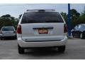 Stone White - Town & Country LXi Photo No. 4