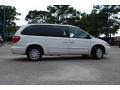 Stone White - Town & Country LXi Photo No. 7