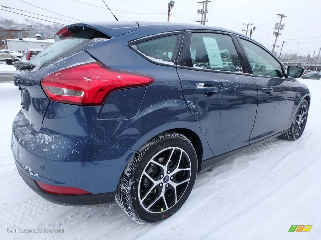 2018 Focus SEL Hatch - Blue Metallic / Charcoal Black photo #3