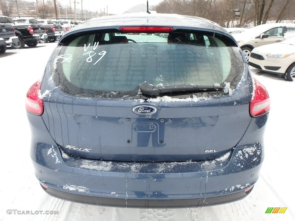 2018 Focus SEL Hatch - Blue Metallic / Charcoal Black photo #4