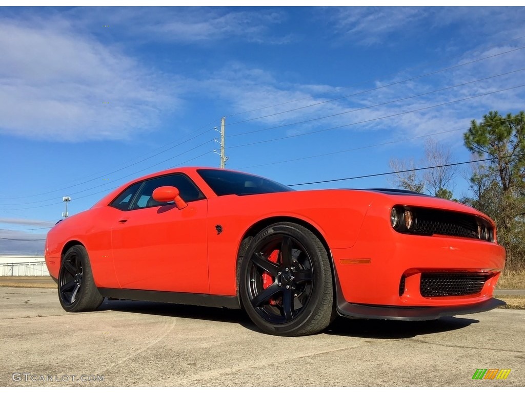 Go Mango 2017 Dodge Challenger SRT Hellcat Exterior Photo #124685709