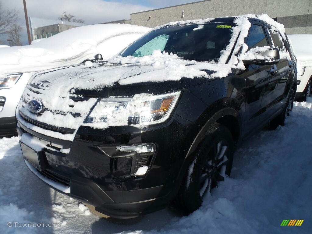 2018 Explorer XLT 4WD - Shadow Black / Ebony Black photo #1