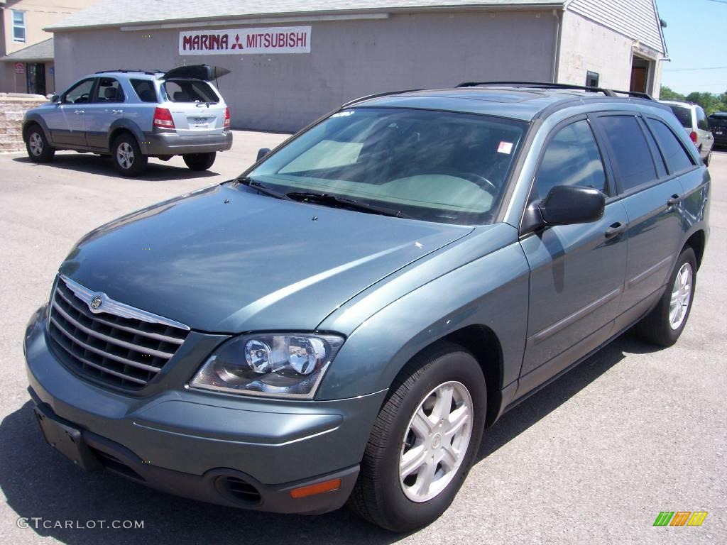 2006 Pacifica  - Magnesium Green Pearl / Light Taupe photo #1