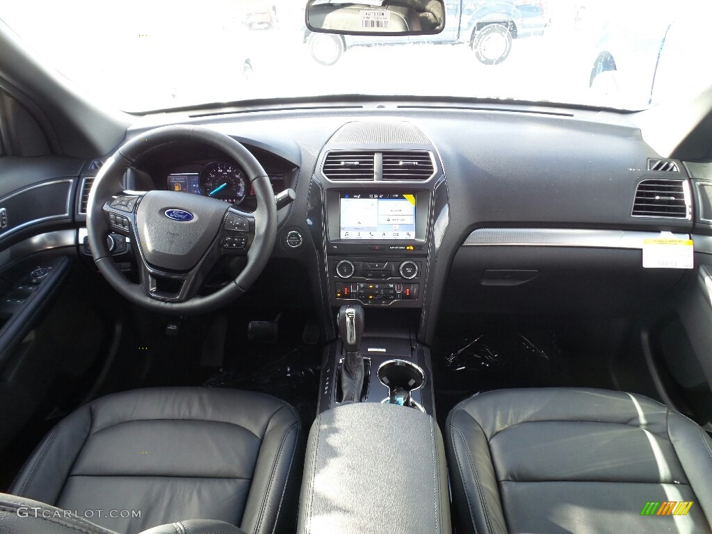 2018 Explorer XLT 4WD - Blue Metallic / Ebony Black photo #5