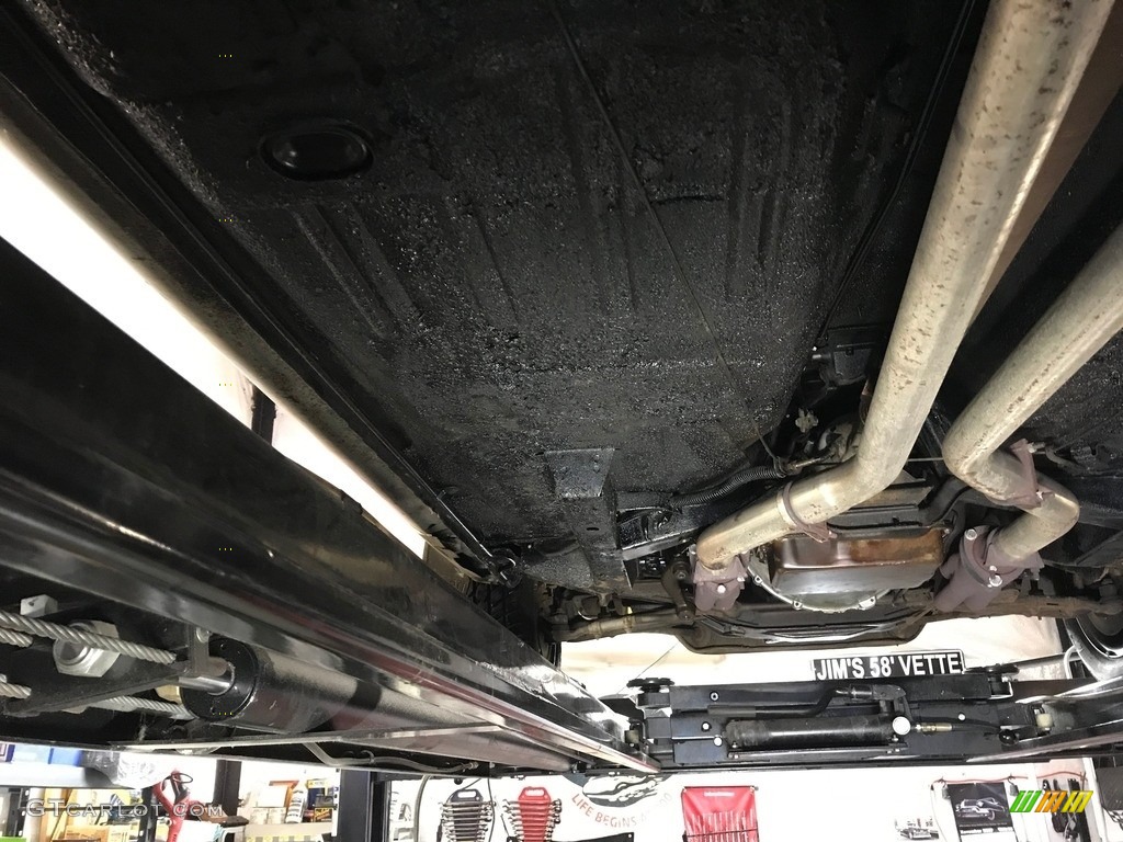 1972 Ford Mustang Mach 1 Coupe Undercarriage Photo #124690542