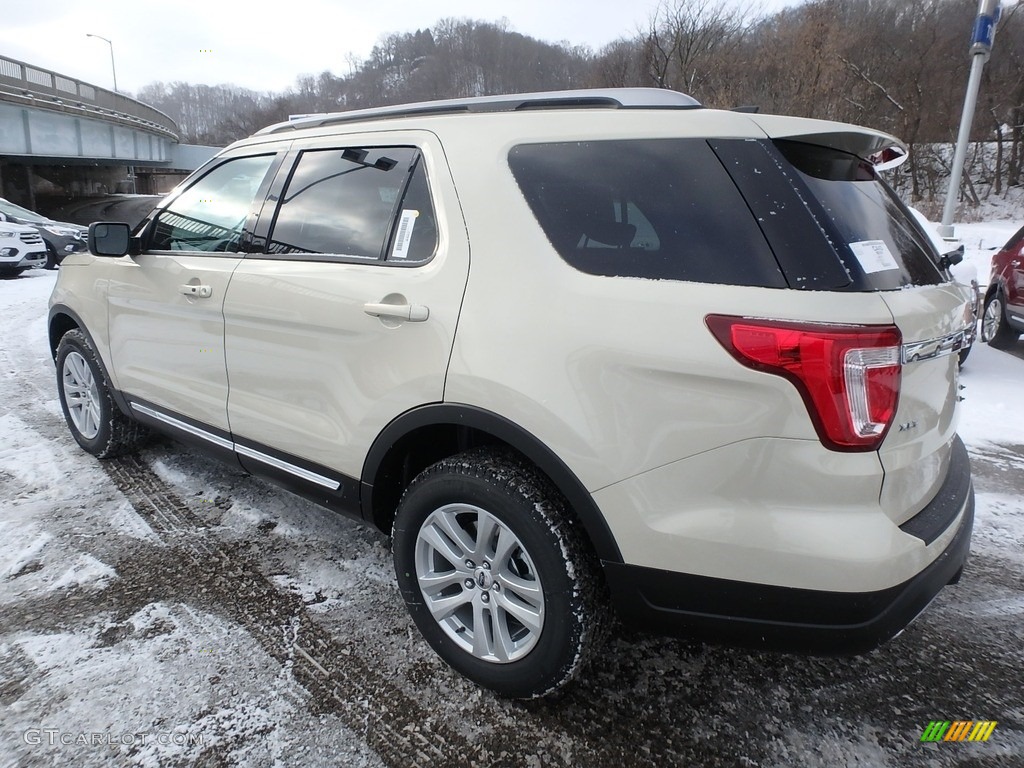 2018 Explorer XLT 4WD - Platinum Dune / Ebony Black photo #6