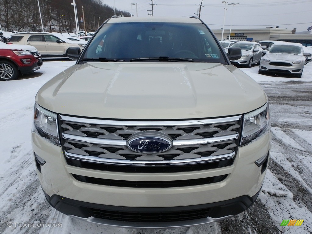 2018 Explorer XLT 4WD - Platinum Dune / Ebony Black photo #9