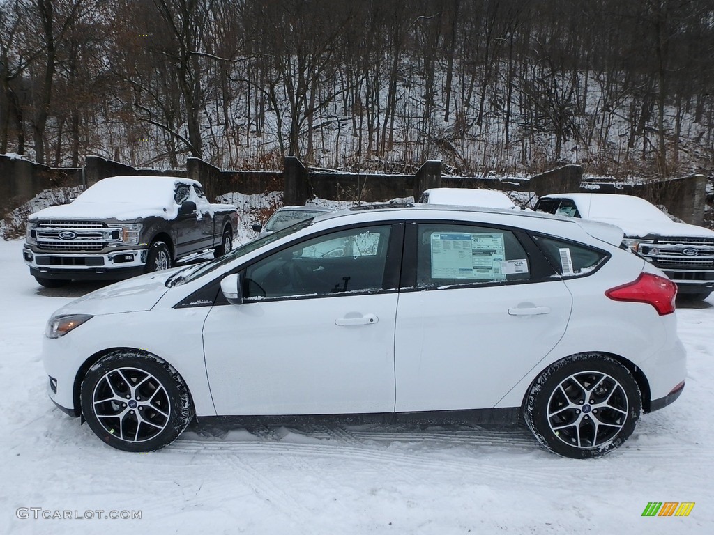 Oxford White 2018 Ford Focus SEL Hatch Exterior Photo #124692399