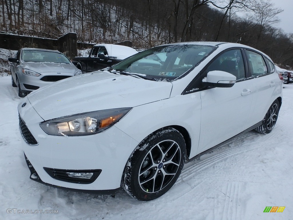 Oxford White 2018 Ford Focus SEL Hatch Exterior Photo #124692423
