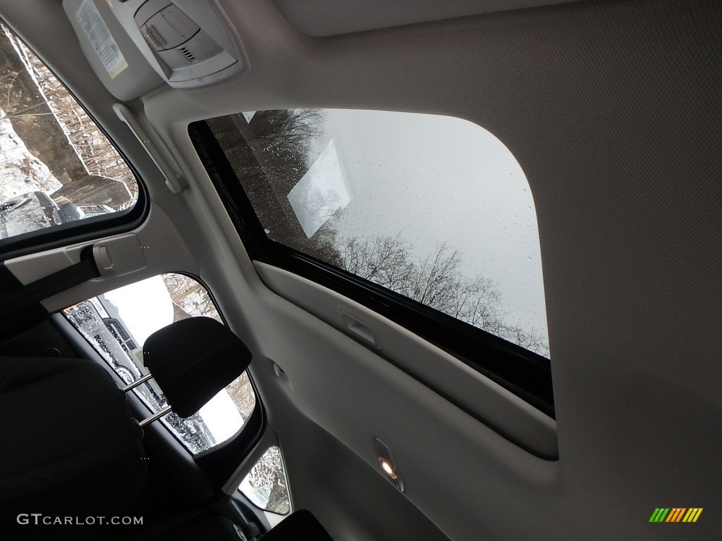 2018 Ford Focus SEL Hatch Sunroof Photos