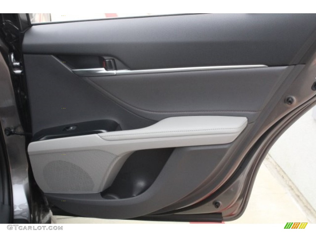 2018 Camry XLE V6 - Predawn Gray Mica / Ash photo #25